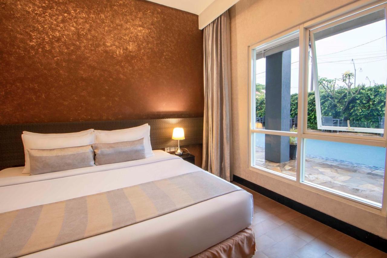 Solaris Hotel Маланг Экстерьер фото
