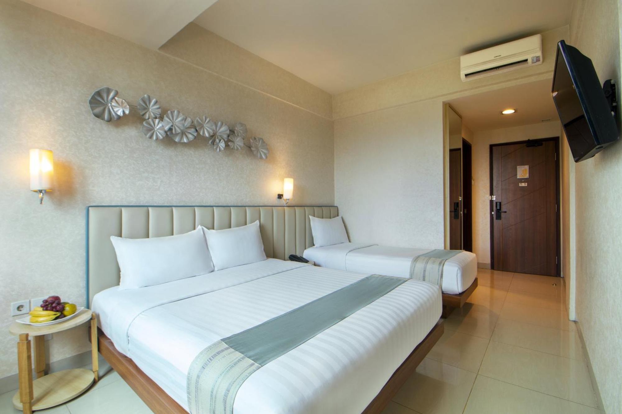 Solaris Hotel Маланг Экстерьер фото