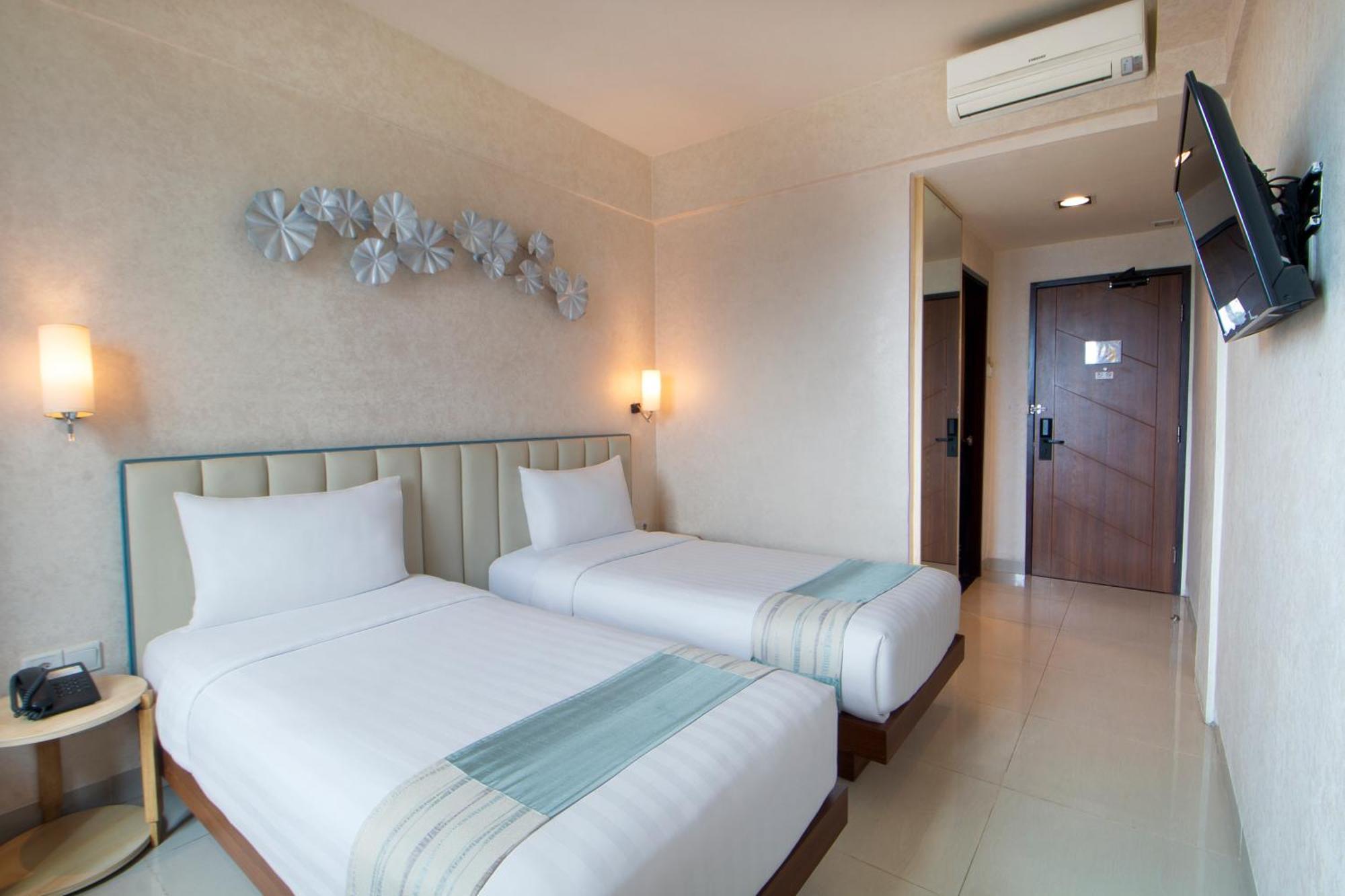 Solaris Hotel Маланг Экстерьер фото